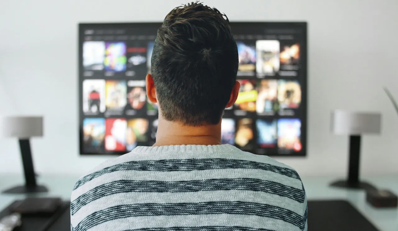 The Art of Home Entertainment: Building Your Dream Media Room